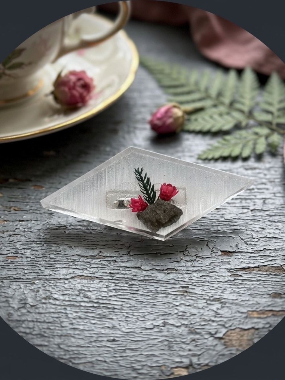 Vintage Geometric Resin Brooch with Pressed Flowers & Foliage